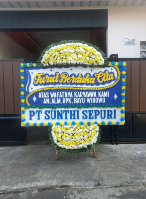 Papan Bunga Duka di Kuta Makmur