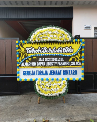 Papan Bunga Duka di Kuta Makmur