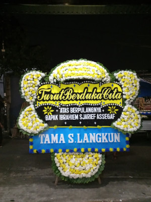 Papan Bunga Duka di Kuta Makmur